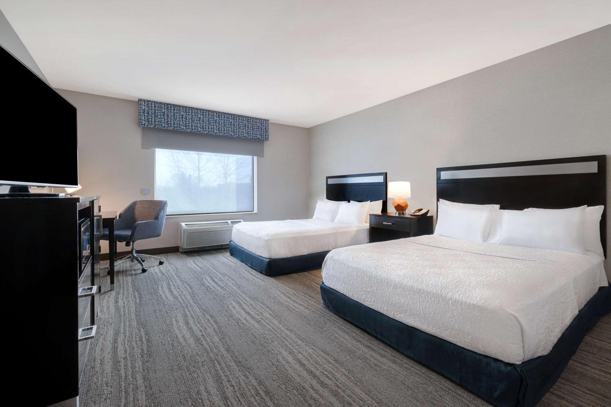 Hampton Inn & Suites Seattle/Федерал Уей Екстериор снимка