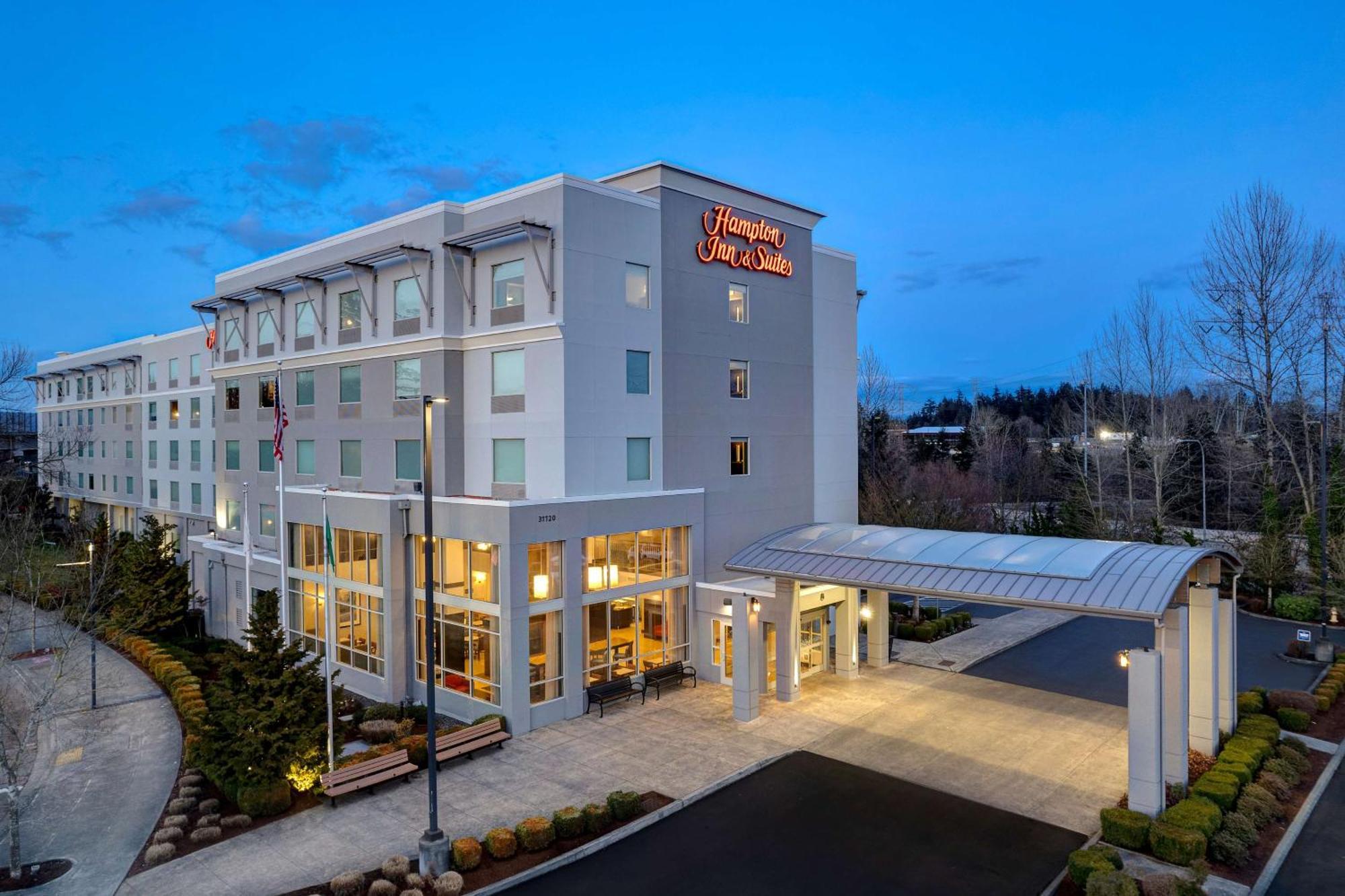 Hampton Inn & Suites Seattle/Федерал Уей Екстериор снимка